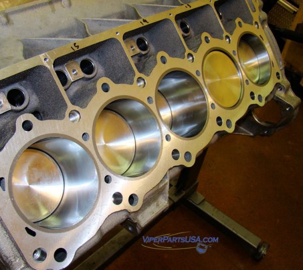 Engine - Short Block 03-06 Dodge Viper - Image 2